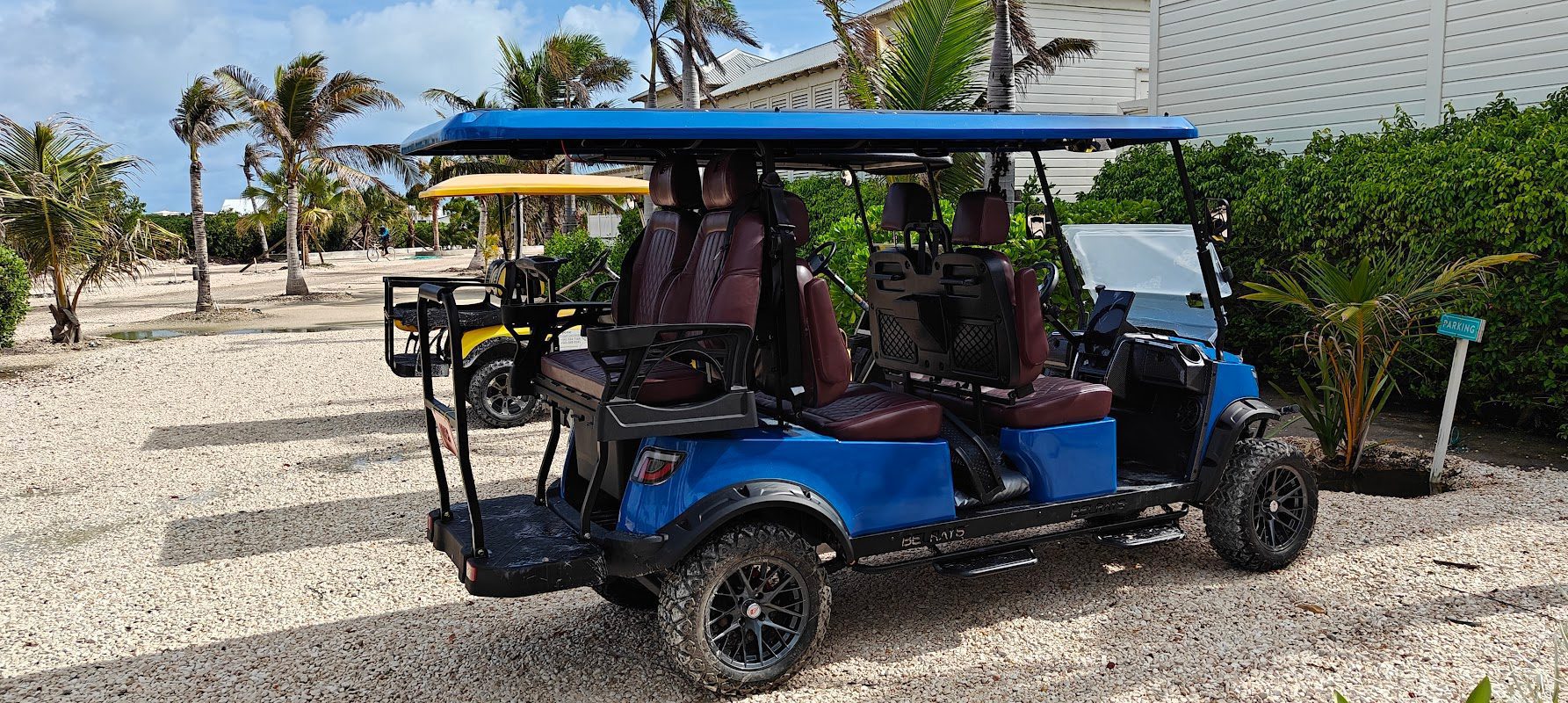 4+2seater-4